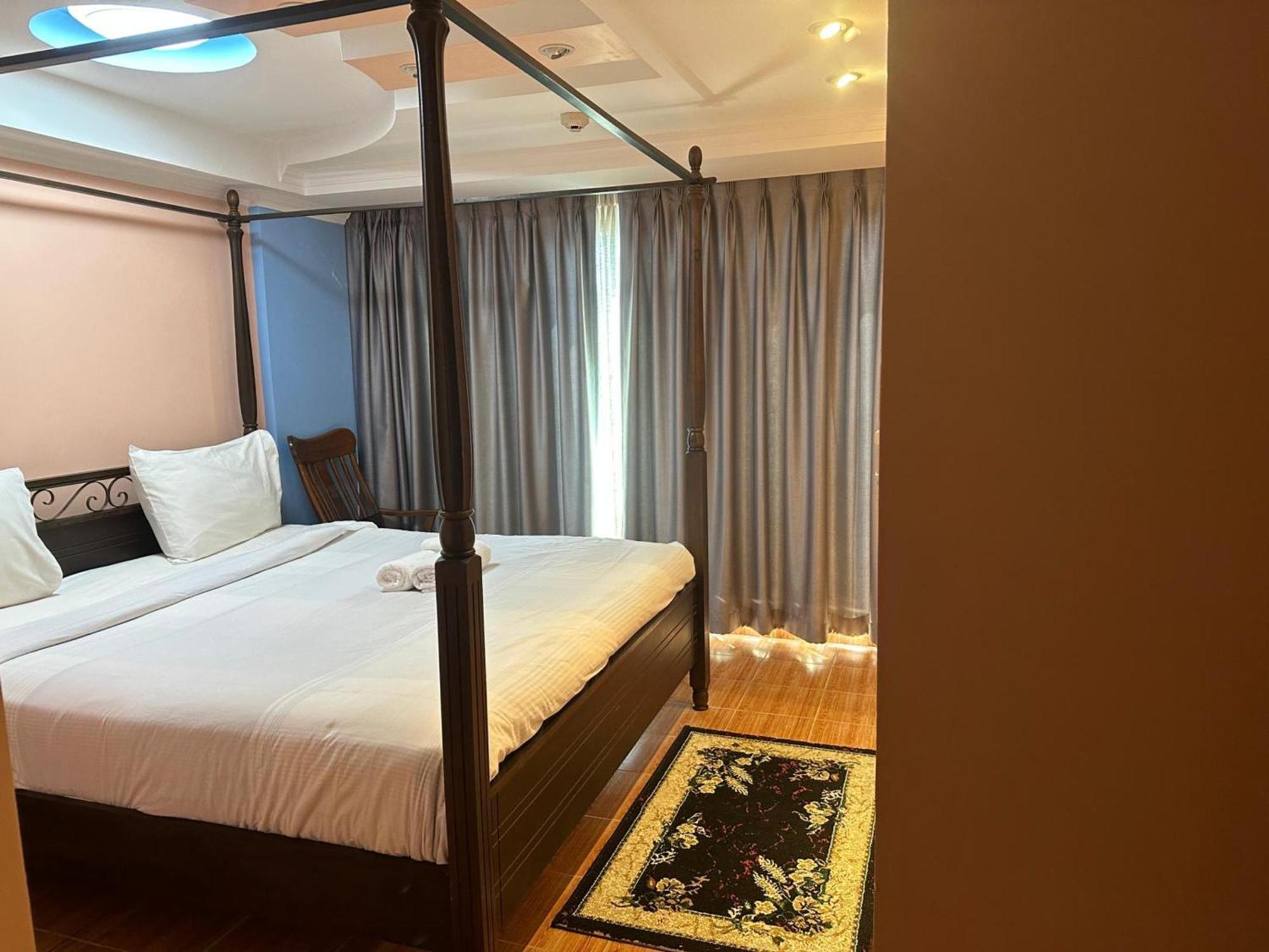 曼谷 Omni Tower Sukhumvit Nana Direct酒店 外观 照片