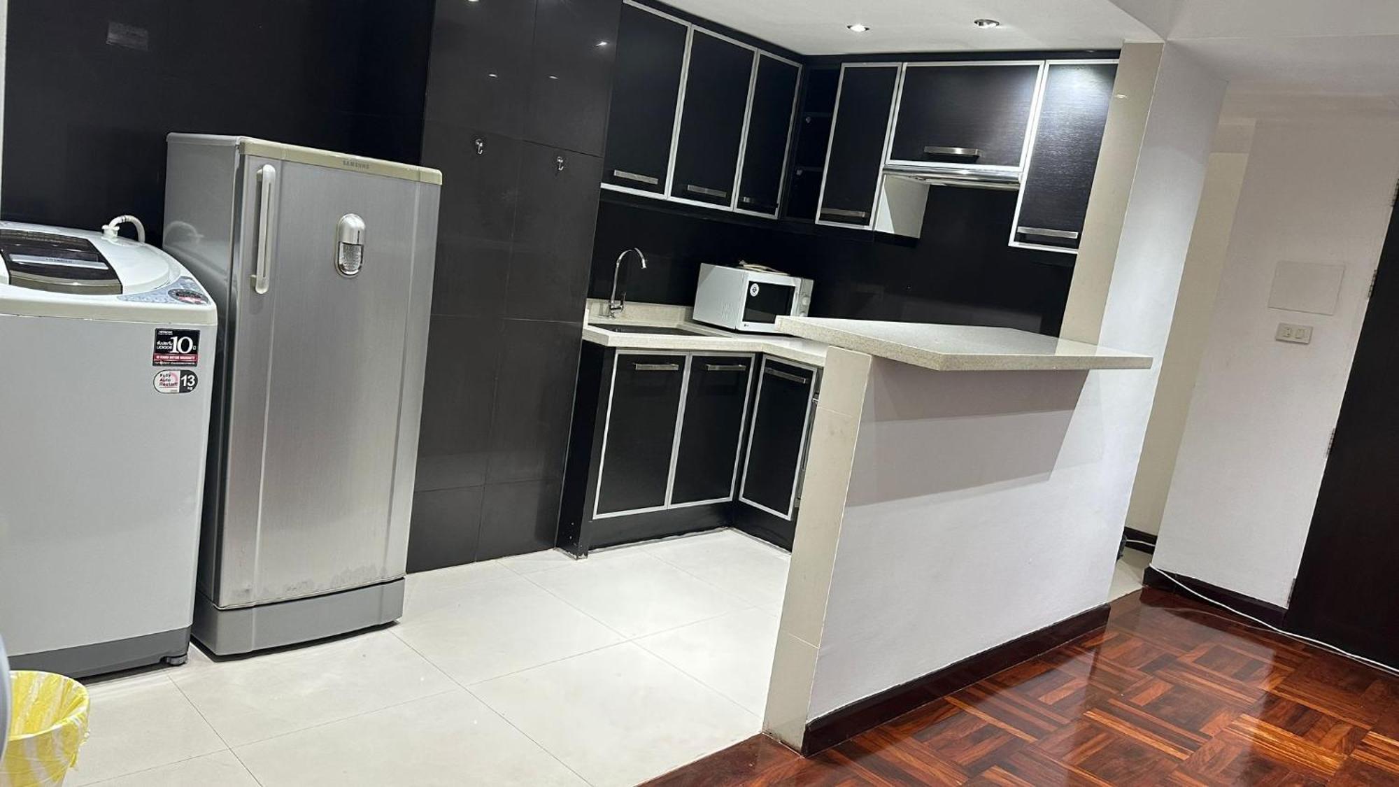 曼谷 Omni Tower Sukhumvit Nana Direct酒店 外观 照片
