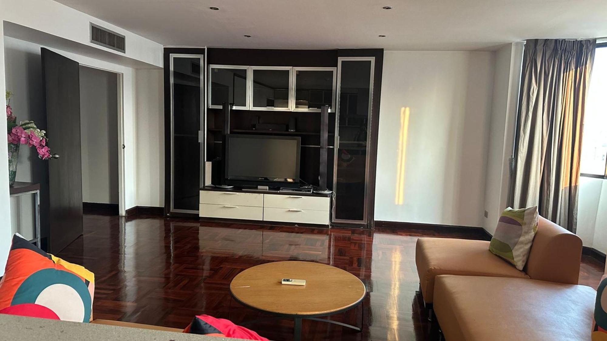 曼谷 Omni Tower Sukhumvit Nana Direct酒店 外观 照片