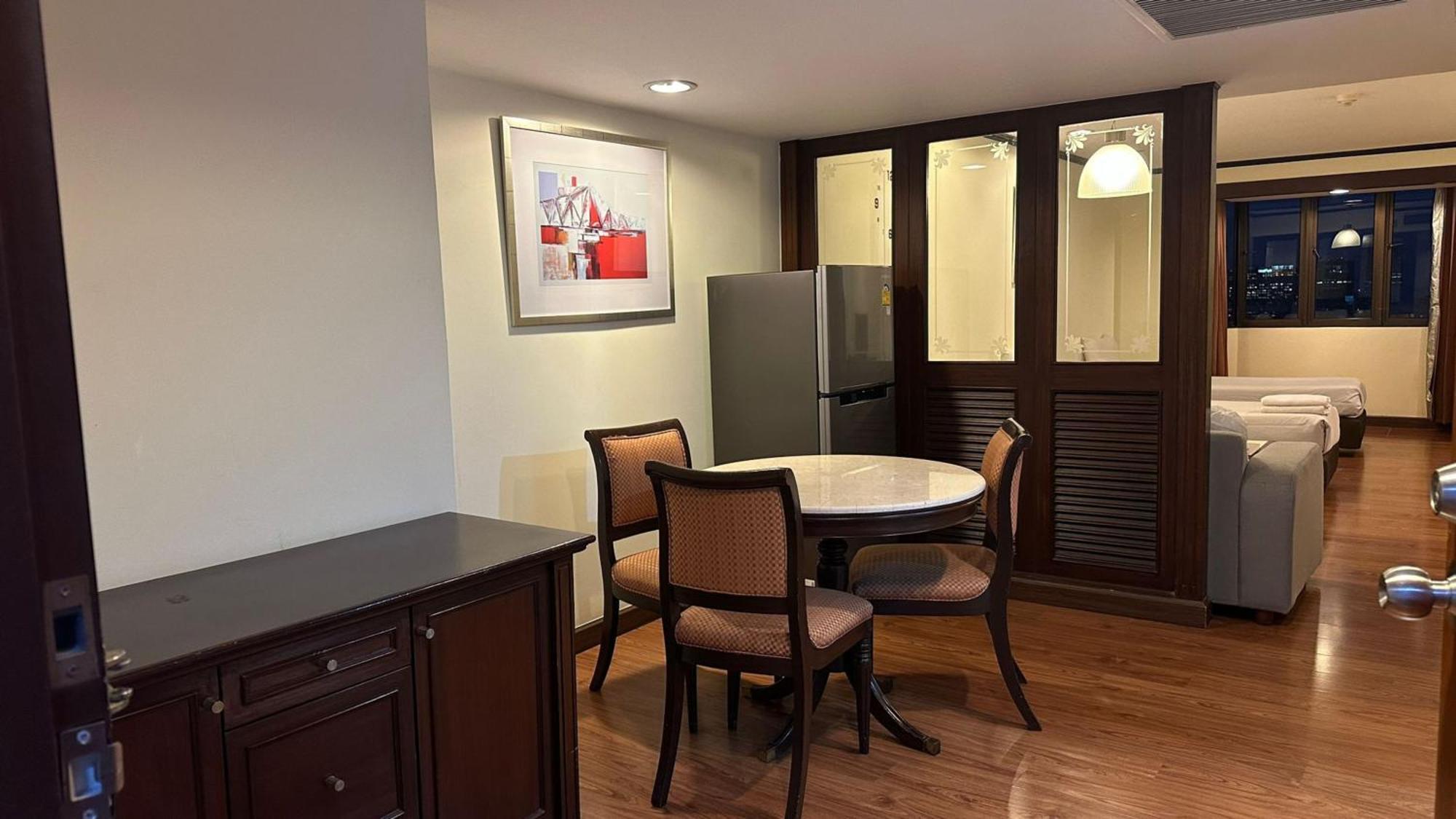 曼谷 Omni Tower Sukhumvit Nana Direct酒店 外观 照片