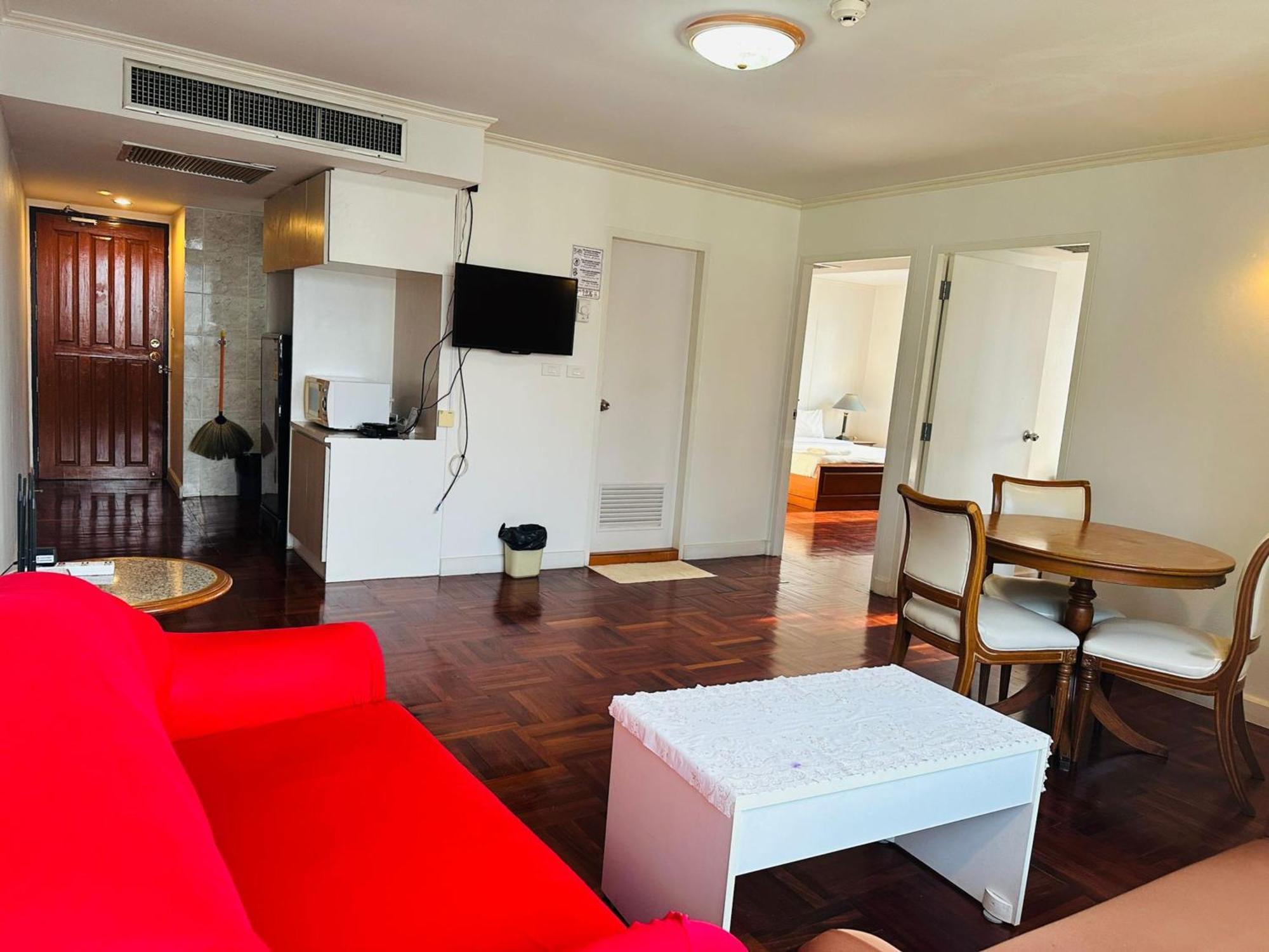 曼谷 Omni Tower Sukhumvit Nana Direct酒店 外观 照片