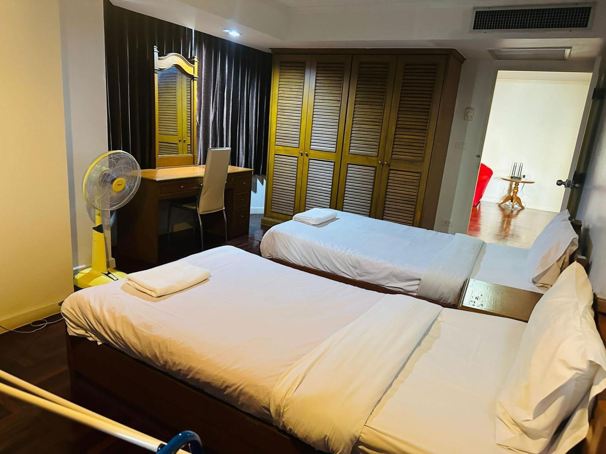 曼谷 Omni Tower Sukhumvit Nana Direct酒店 外观 照片