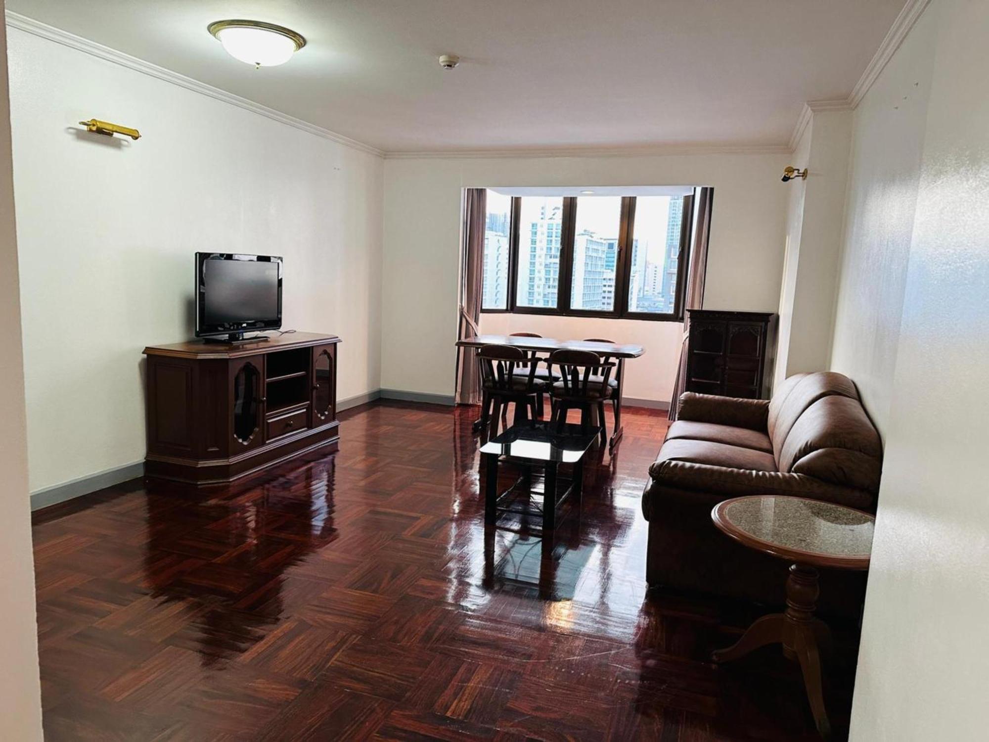 曼谷 Omni Tower Sukhumvit Nana Direct酒店 外观 照片