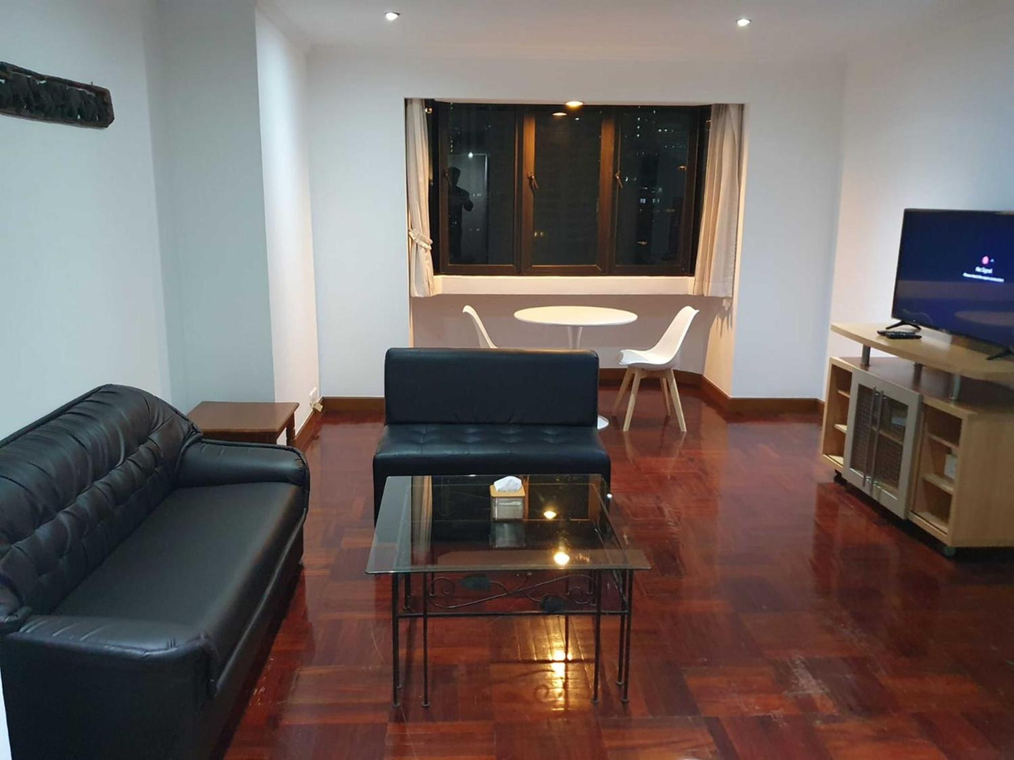 曼谷 Omni Tower Sukhumvit Nana Direct酒店 外观 照片