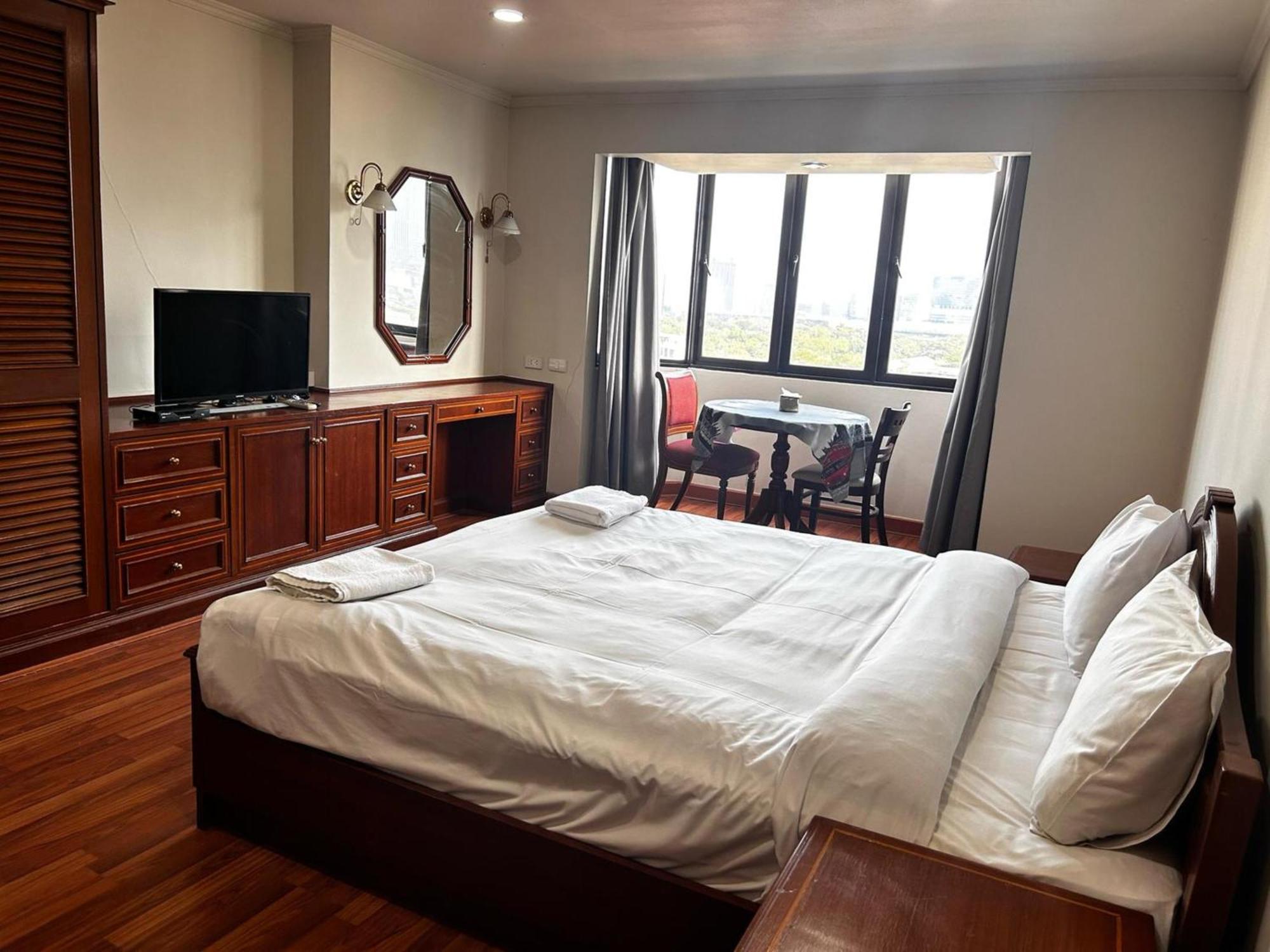曼谷 Omni Tower Sukhumvit Nana Direct酒店 外观 照片